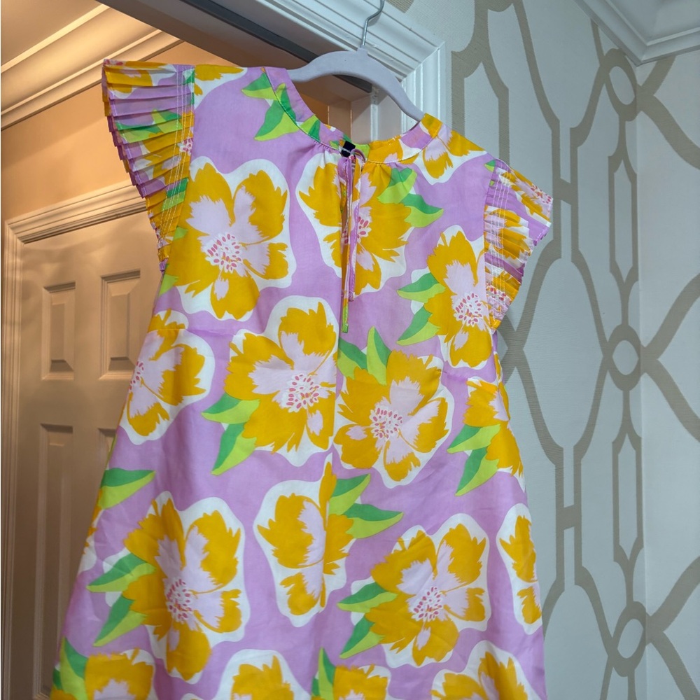 Vibrant Floral Shirt with Pleated Sleeves